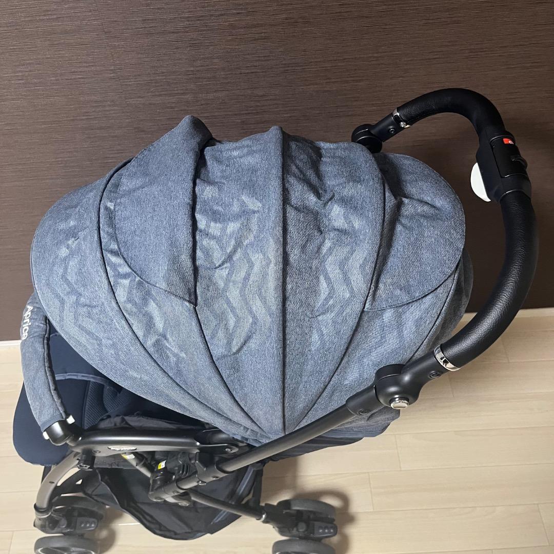 美品　Aprica ラクーナエアーコンパクト グレー レザーハンドル