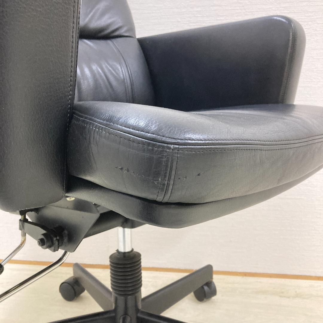 【カリモク】革製　オフィスチェア　デスクチェア B