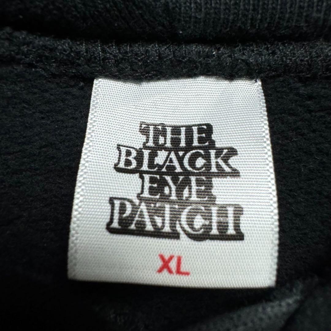 477【美品】ブラックアイパッチ　取扱注意　刺繍　ファイアーロゴ　パーカー