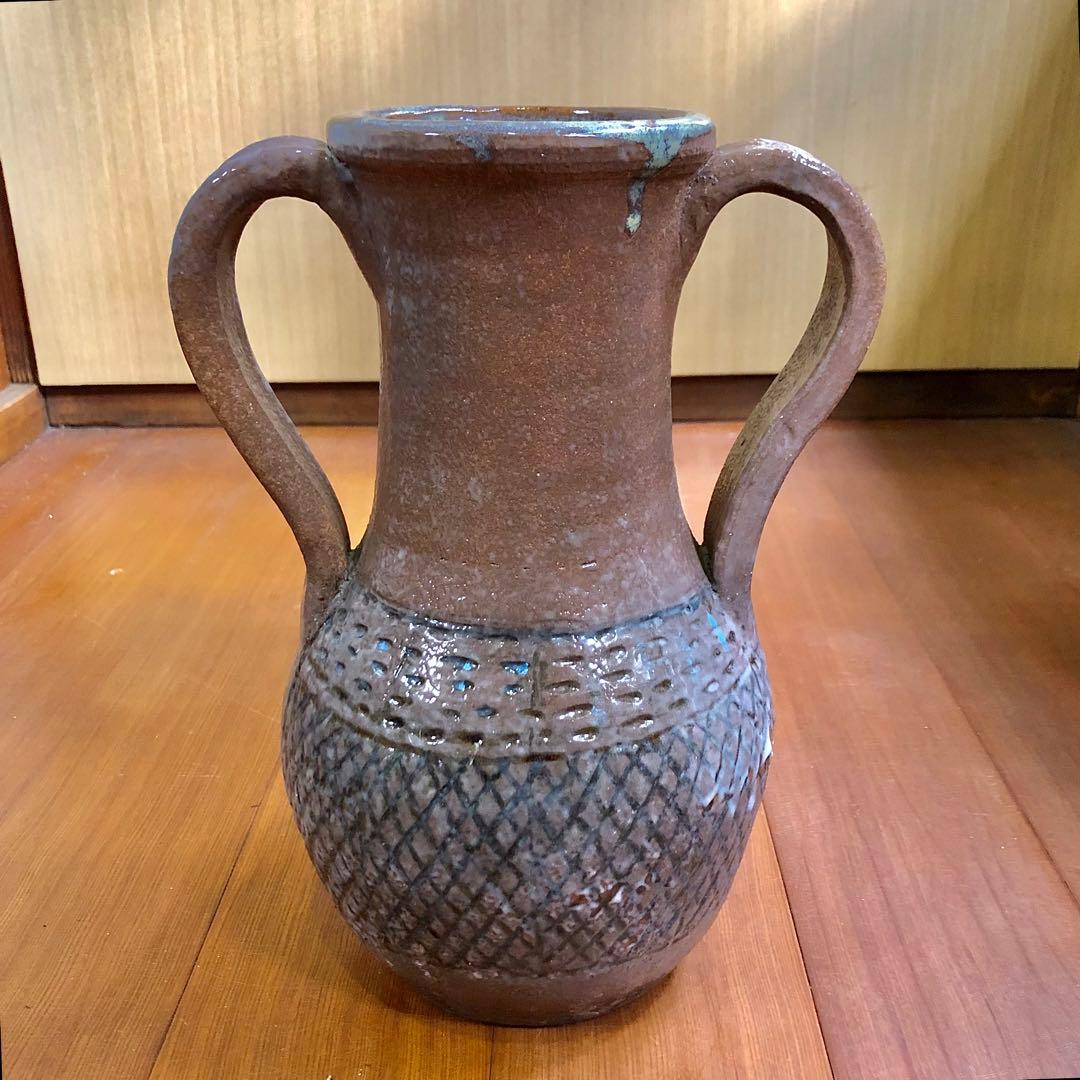 骨董品 青い光が美しい持ち手付き茶色陶器壺 茶道花道水壺 弥生式土器水瓶 作家物