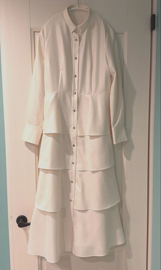 ルルウィルビー　レイヤードデザイン ホワイトワンピース