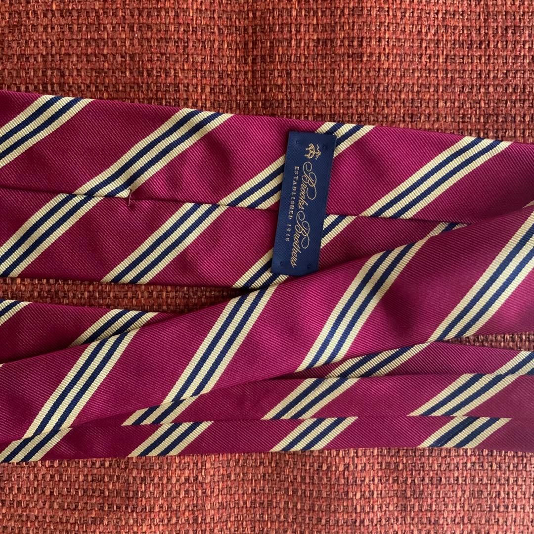 バーガンディ ストライプ ネクタイ　ブルックスブラザーズ