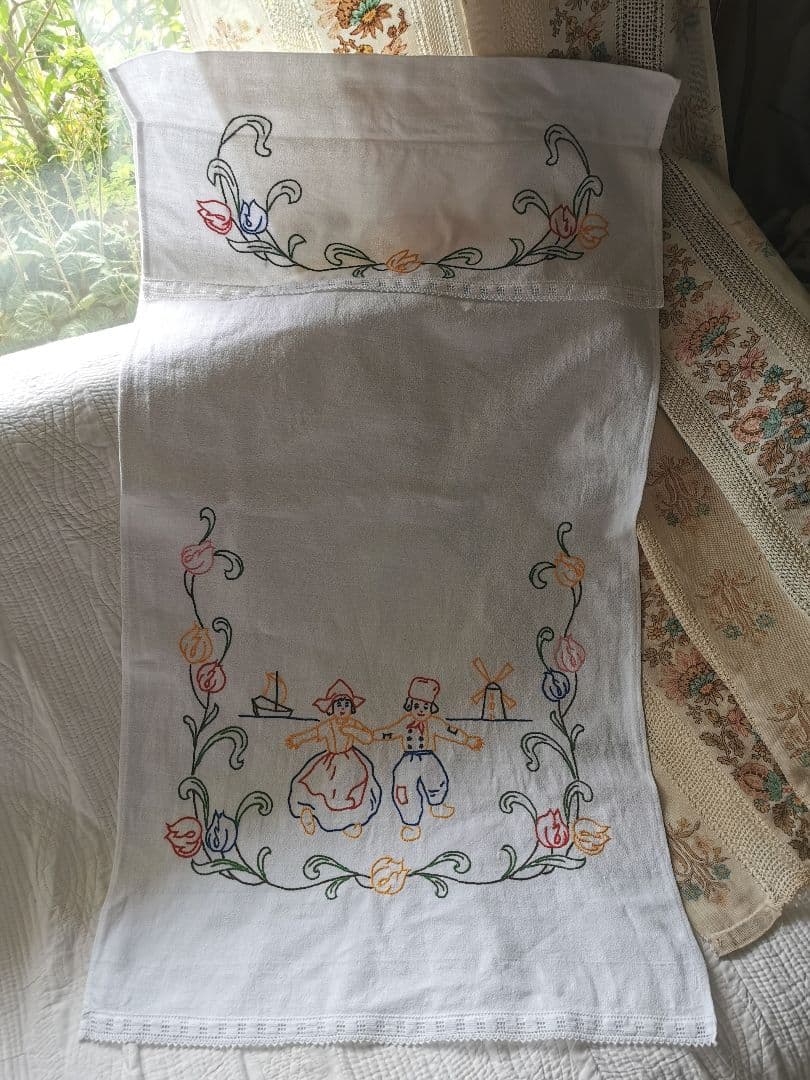 アンティーク オランダ 子供＆チューリップ色糸刺繍クロス ドアカーテン 幕パネル