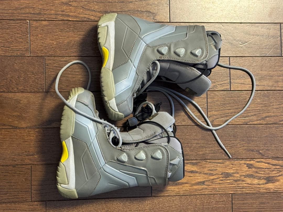 値下げしましたIGNIOスノーボード108赤 headブーツセット17.5~18