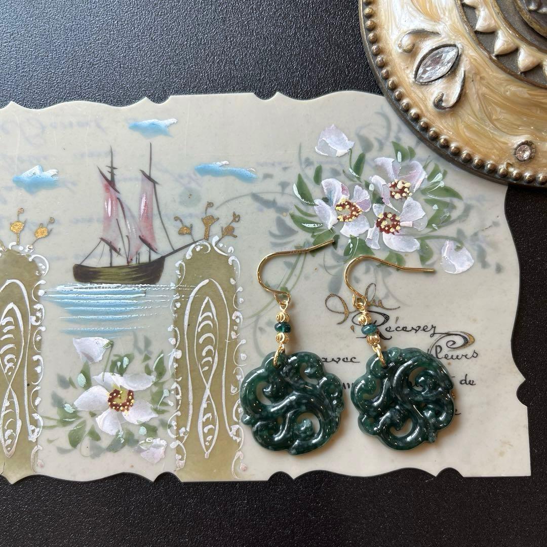 Kaya様✴︎希少グアテマラ産翡翠カービング＊チャームorネックレス