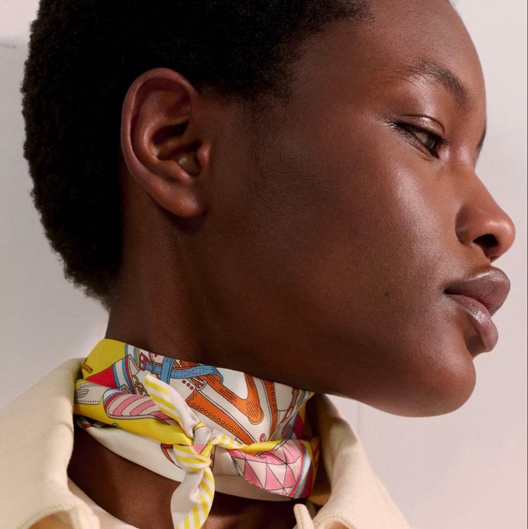 【専用】HERMES シルク ツイリー 鞍職人の花束 2025SS 箱タグ付き