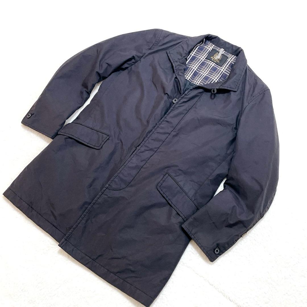 アクアスキュータム　ステンカラーコート　ブラック　Ｌサイズ