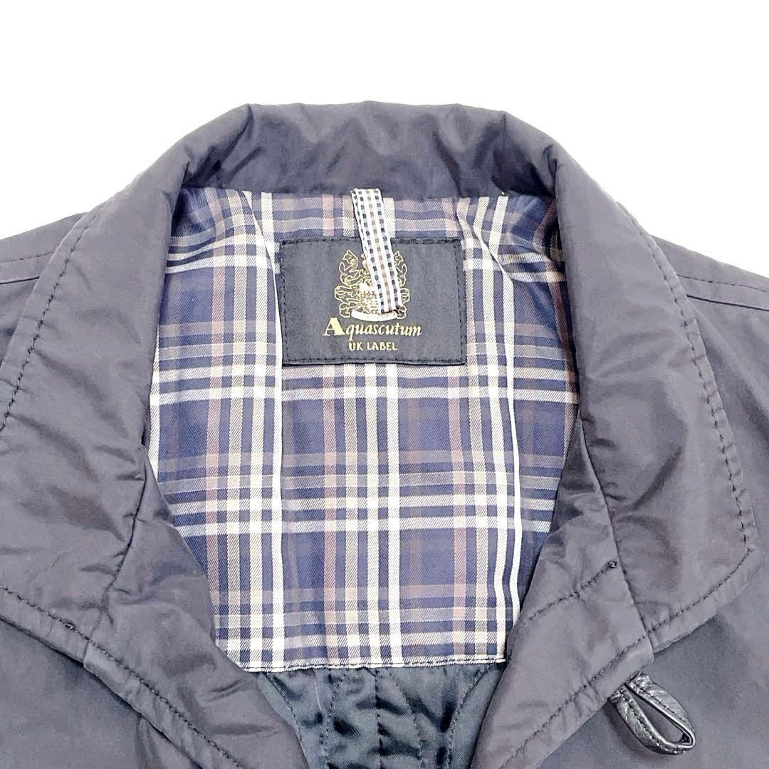 アクアスキュータム　ステンカラーコート　ブラック　Ｌサイズ