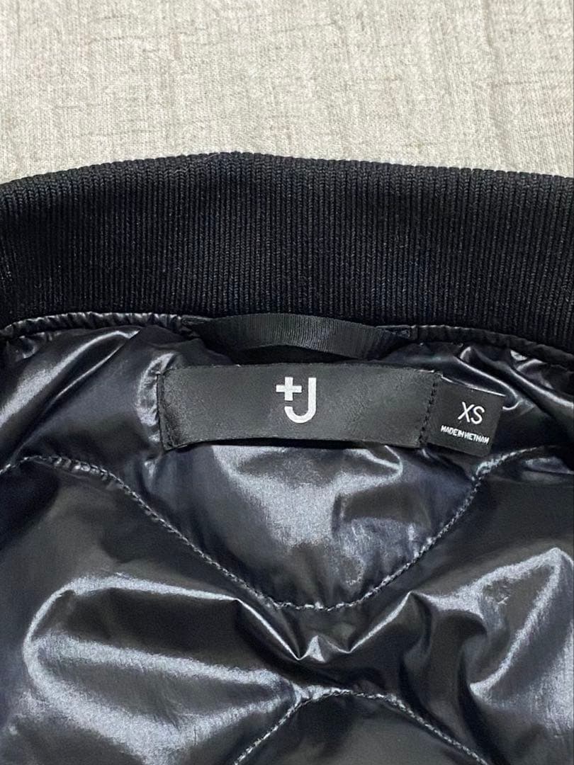 UNIQLO +J ハイブリッドダウンオーバーサイズMA-1 ブラック XS