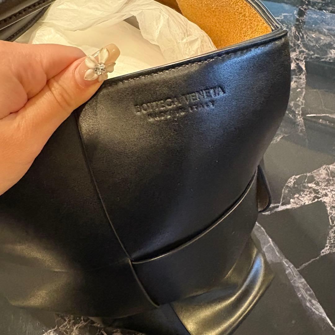 新品　Bottega Veneta ブラックトートバッグ