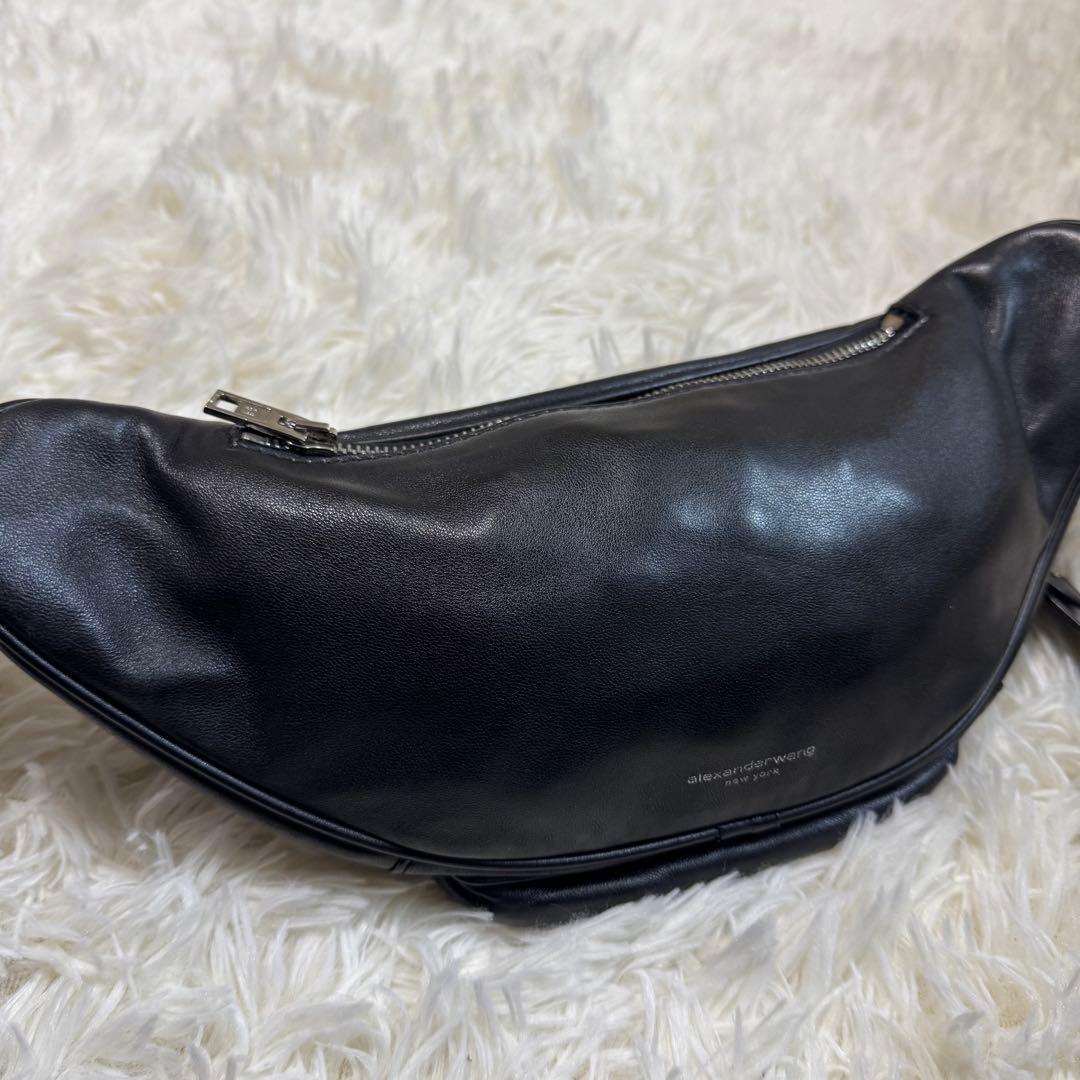 ALEXANDER WANG ボディバッグ レザー　ブラック