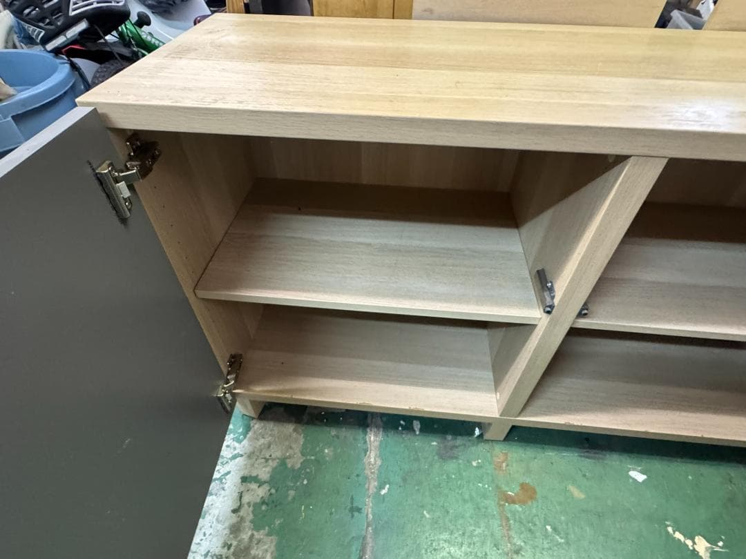 IKEA BESTÅ ベストー 壁取り付け式キャビネットコンビネーション