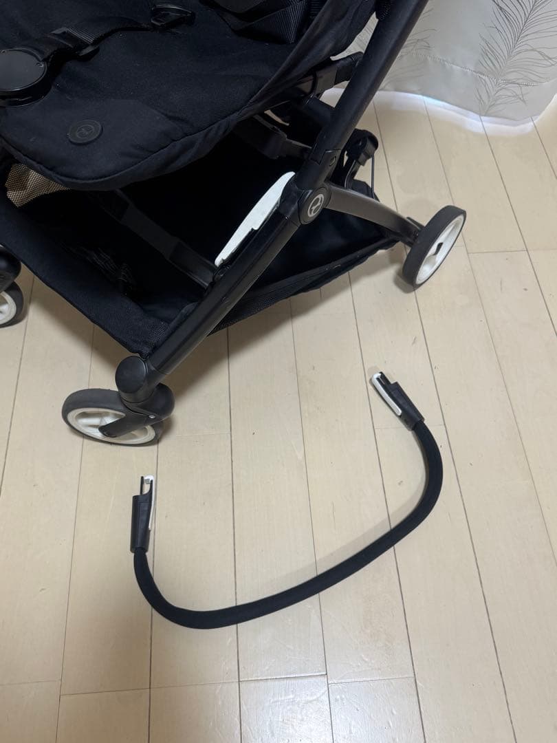 Cybex Libelle ブラック ベビーカー バンパーバー付き