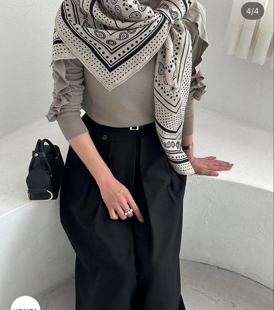 m39lYONFA ヨンファフラッシータートルニット (greige)