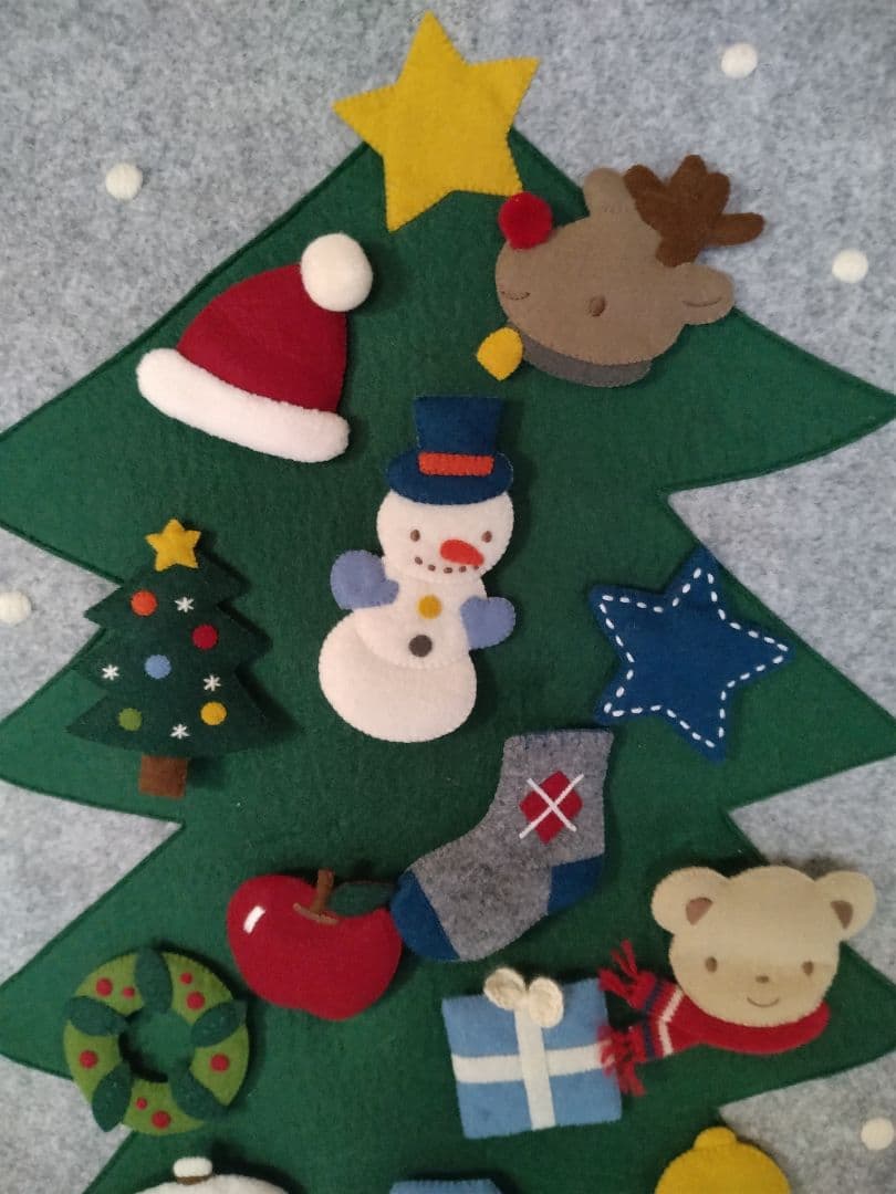 ファミリア　familiar　クリスマスタペストリー