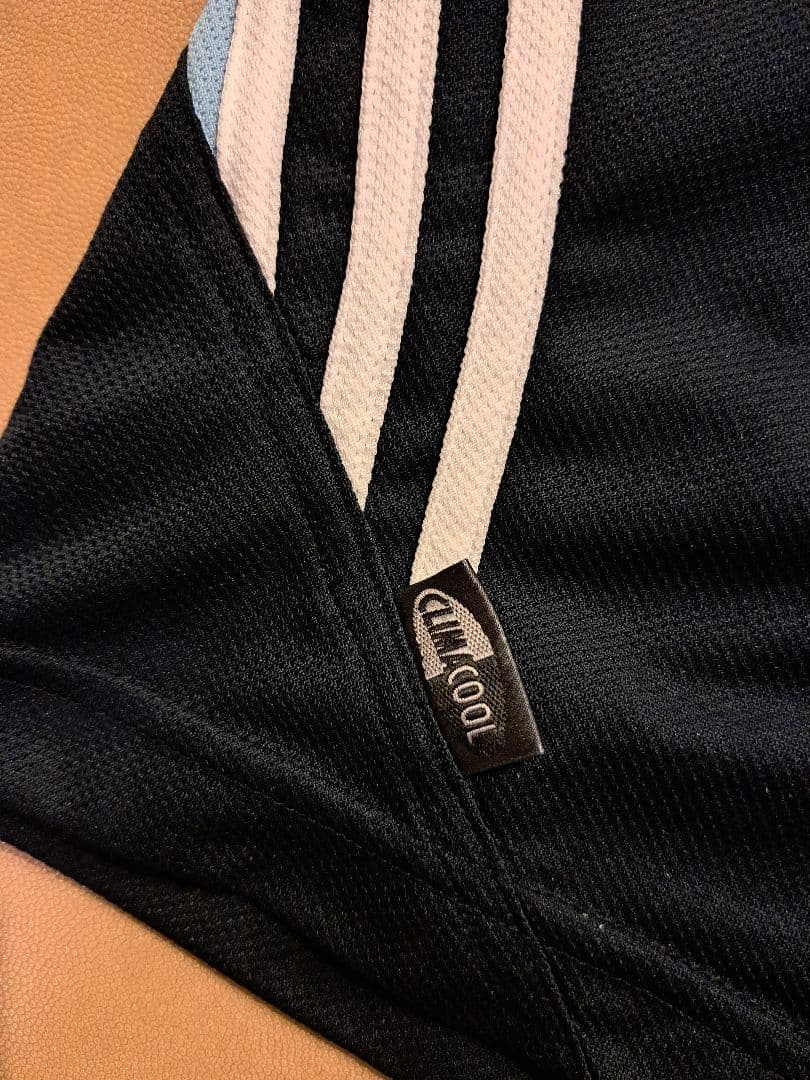 adidas レアル・マドリード ノースリーブ練習着 サイズO