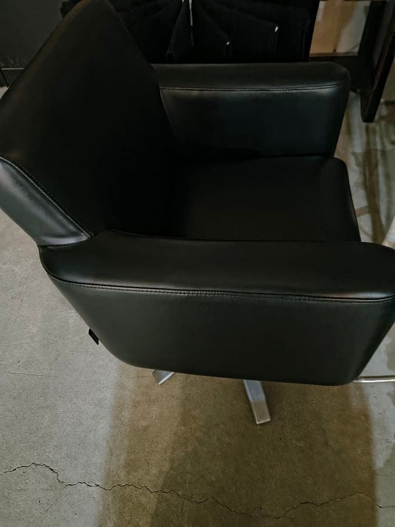 タカラベルモント　カット椅子　カットチェア　美容院　ヘアサロン