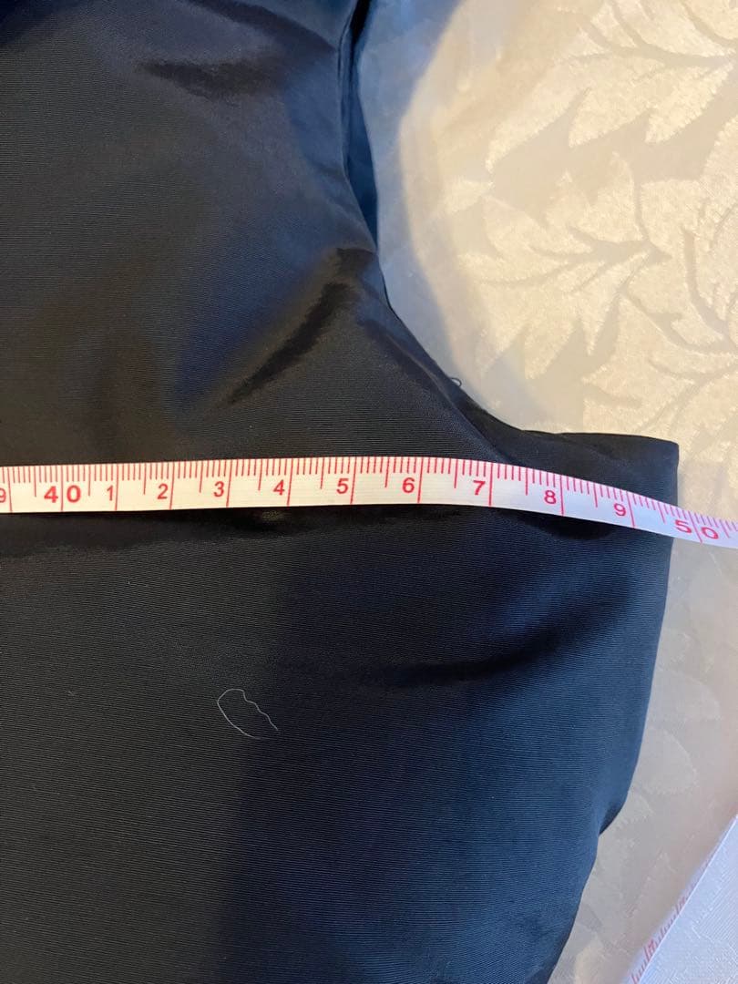 インゲボルグ　ファー付きブラックダウンベスト