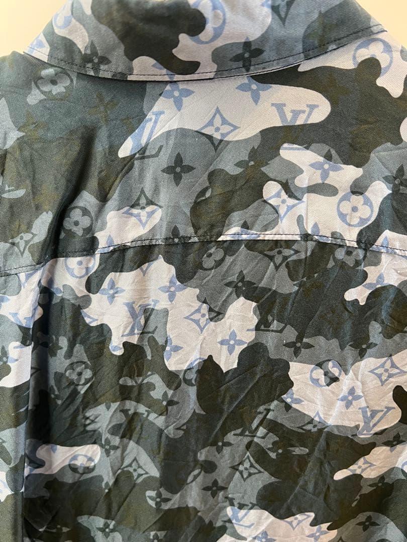 LOUIS VUITTON カモフラージュ柄長袖シャツ