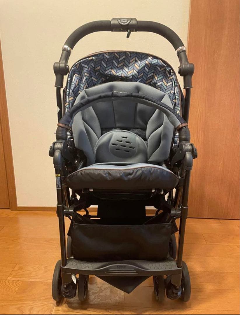 combiベビーカー　スゴカル α 4キャス compact