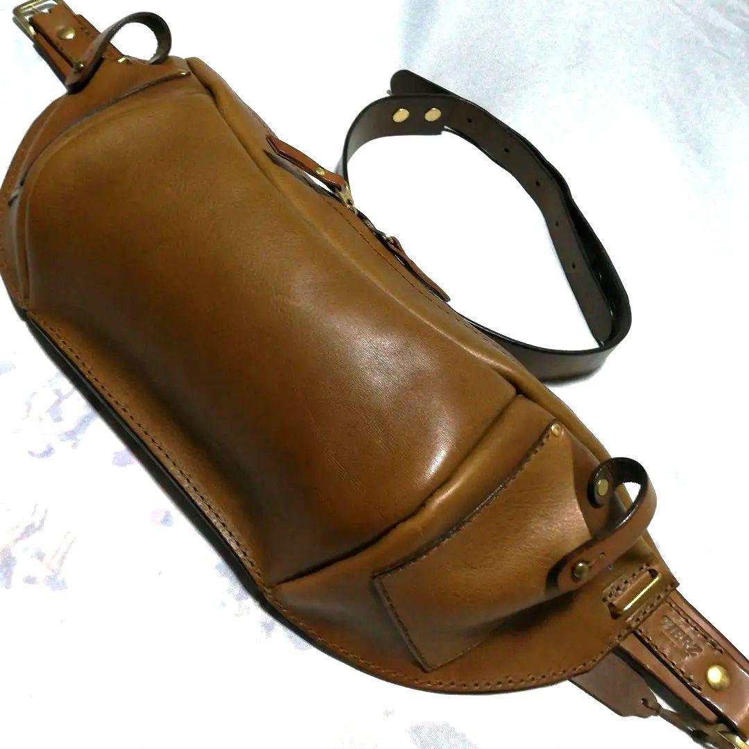 HERZ ヘルツ レザー ボディバッグ ブラウン