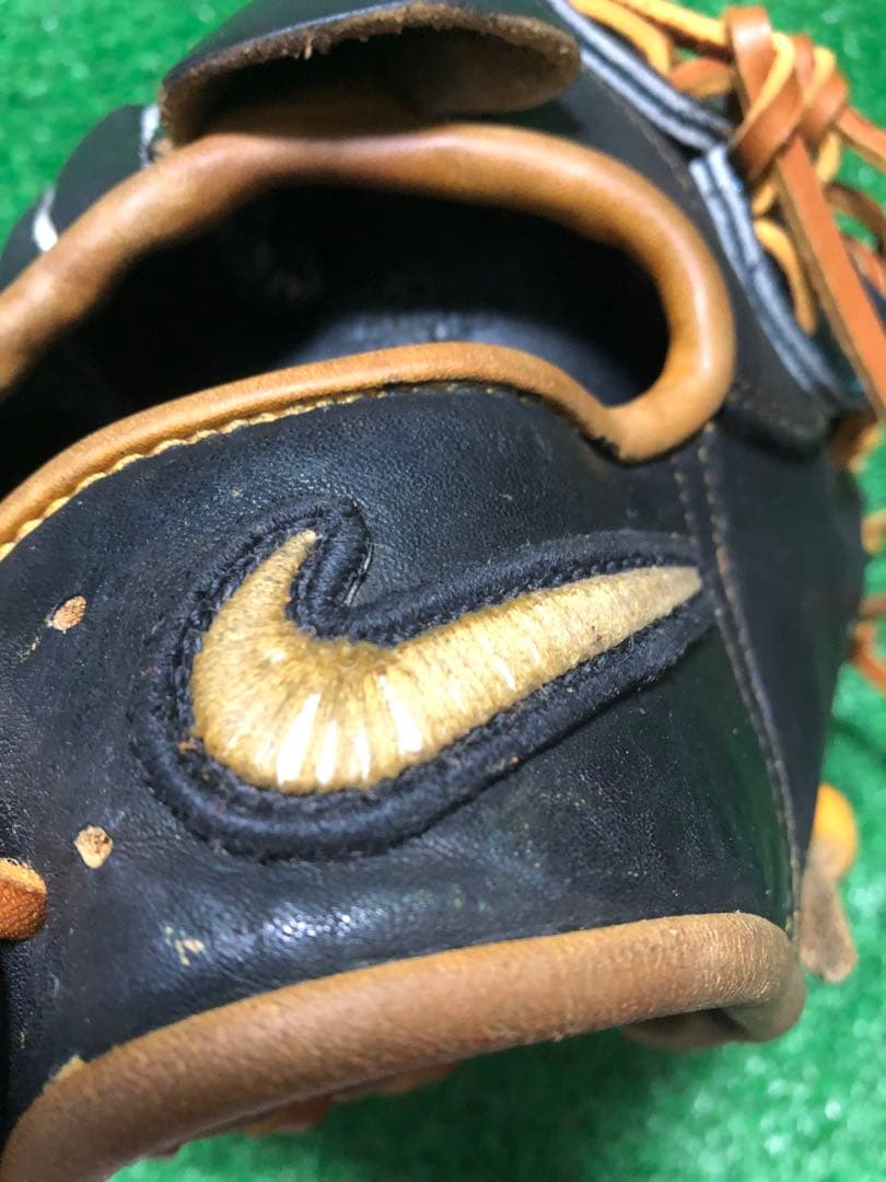 NIKEシグニチャー軟式M18ピッチャー用