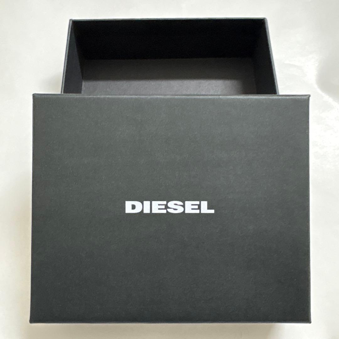 DIESEL ディーゼル　二つ折り財布　ブラック黒　美品