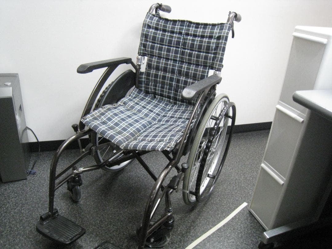 【送料無料】カワムラサイクル ウェイビット WA22-40S ノーパンクタイヤ⑮