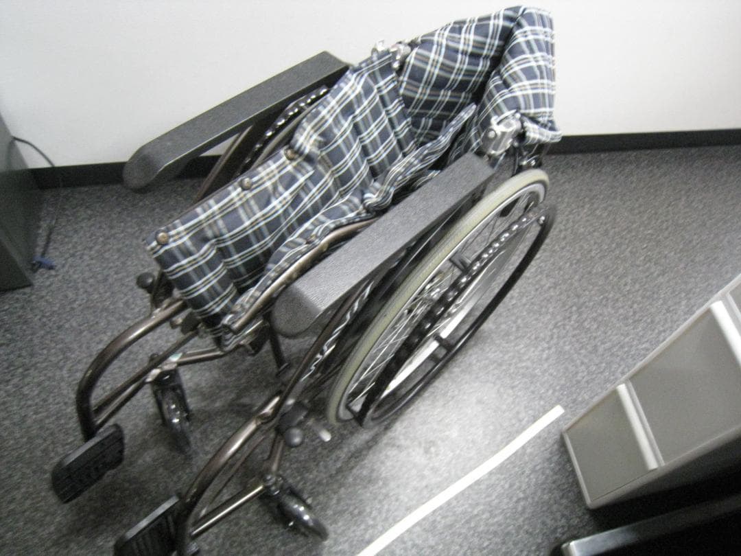 【送料無料】カワムラサイクル ウェイビット WA22-40S ノーパンクタイヤ⑮