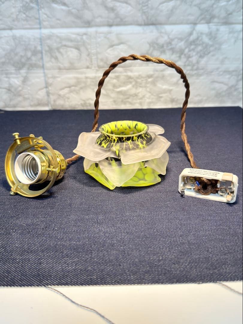 【最高峰の芸術】フランス製 アールデコ期 薔薇型 ガラスペンダントランプ 希少