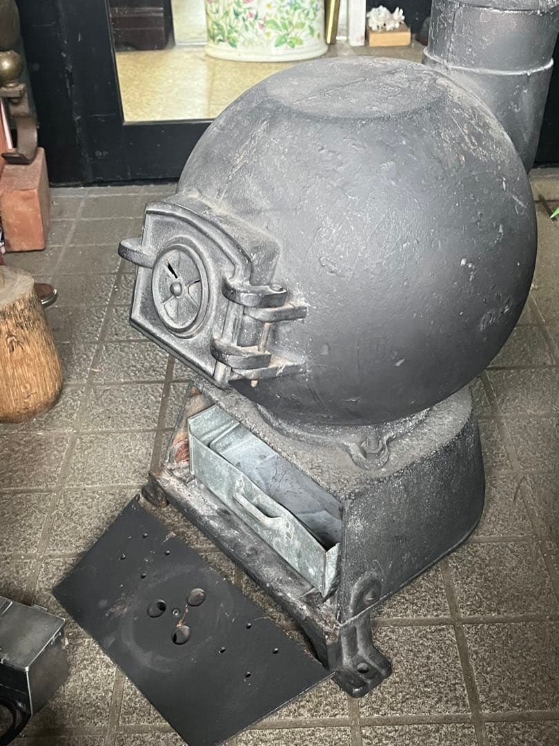 haruです レトロ国鉄ダルマストーブ、 レトロダルマストーブ
