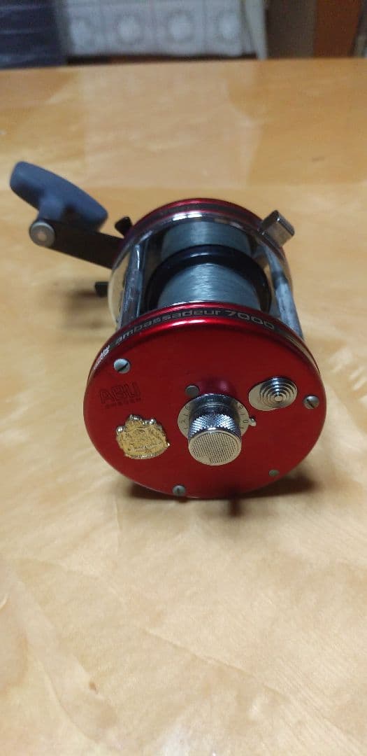 レッド 両軸リール 金属製 右巻き