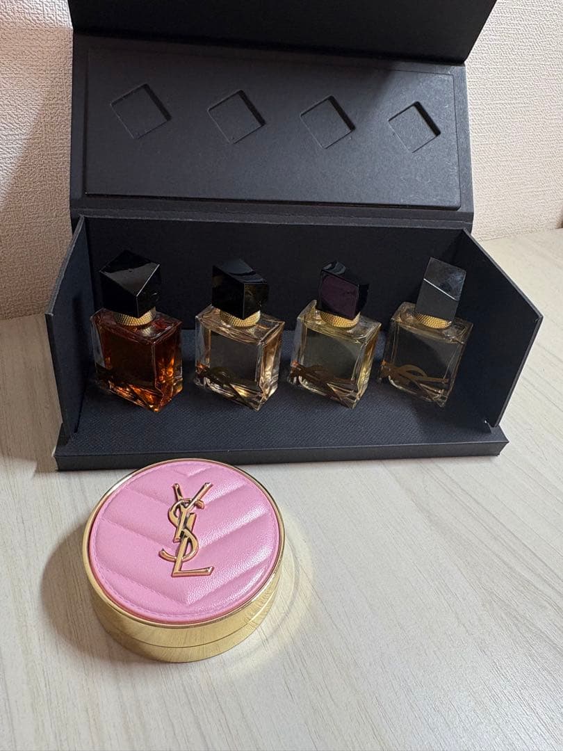 サンローラン 香水 チーク 新品未使用