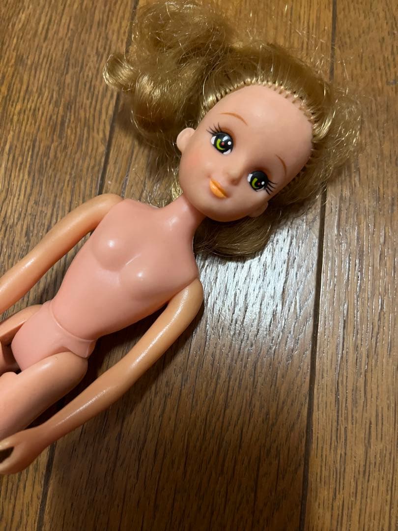 希少　レトロ　ヴィンテージ　当時の物　2代目リカちゃんの友達ハルミちゃん