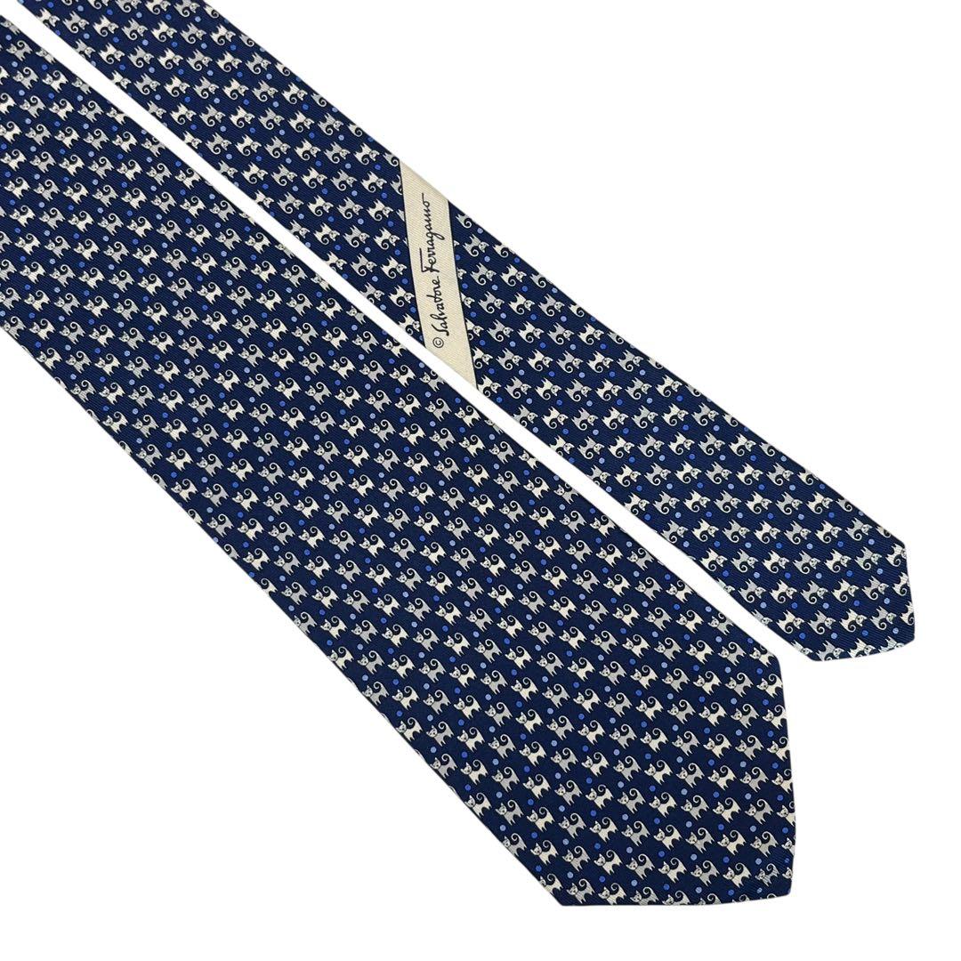 極美品⭐︎サルヴァトーレフェラガモ シルク100% イタリア製ネクタイ ブルー