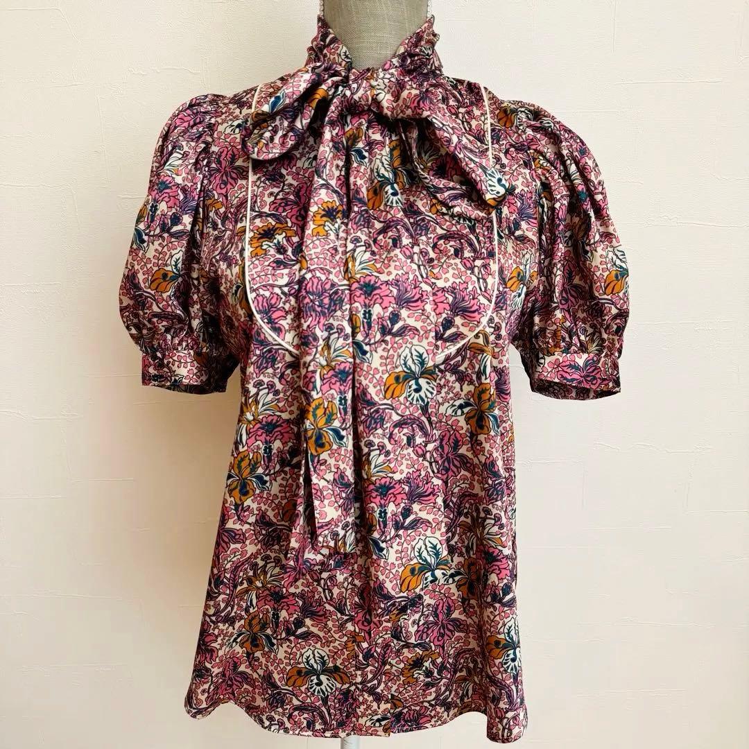 美品　STRASBURGO ストラスブルゴ　ボウタイブラウス　花柄　36