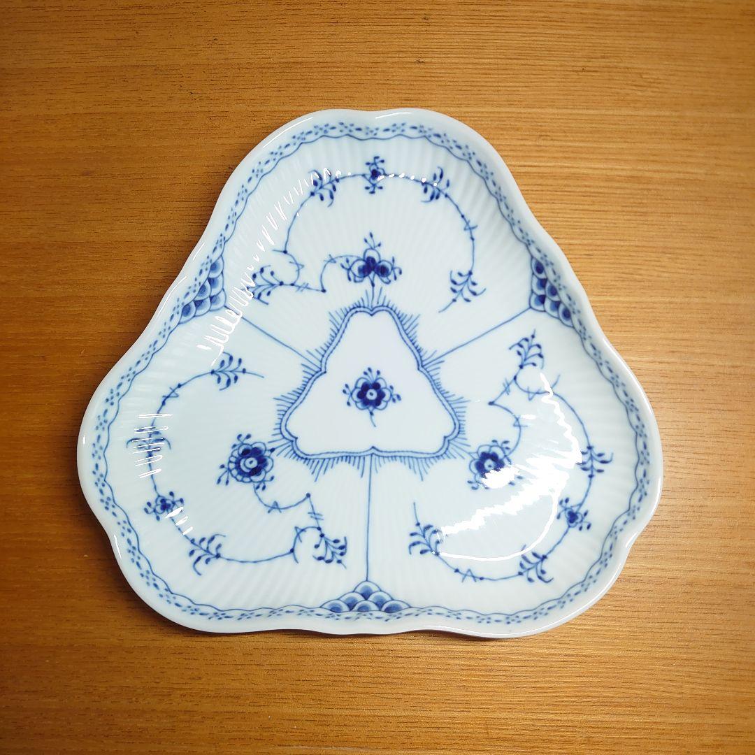 ロイヤルコペンハーゲン　ブルーフルーテッドハーフレース　三角ディッシュ