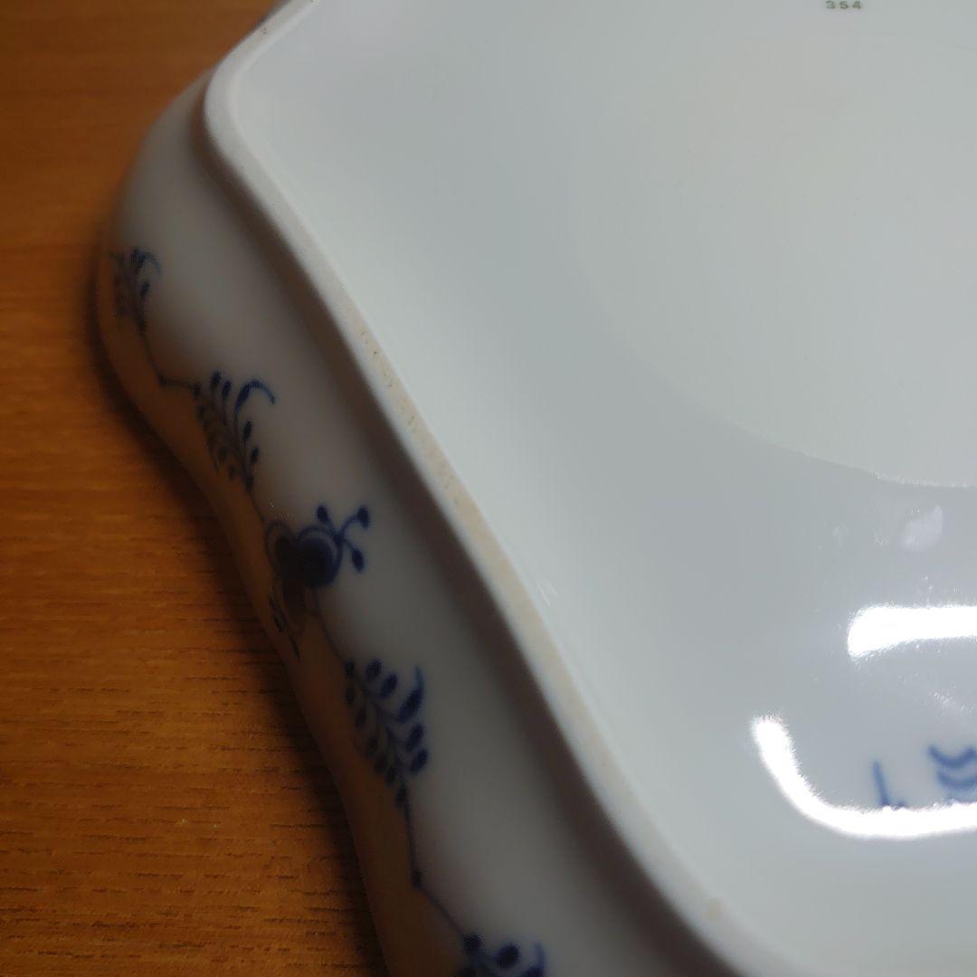 ロイヤルコペンハーゲン　ブルーフルーテッドハーフレース　三角ディッシュ