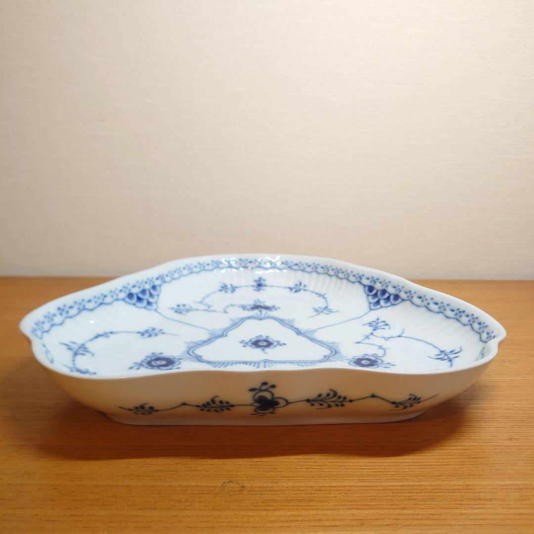 ロイヤルコペンハーゲン　ブルーフルーテッドハーフレース　三角ディッシュ