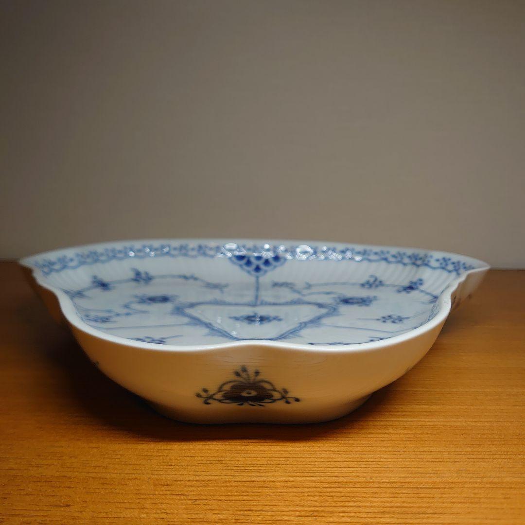 ロイヤルコペンハーゲン　ブルーフルーテッドハーフレース　三角ディッシュ