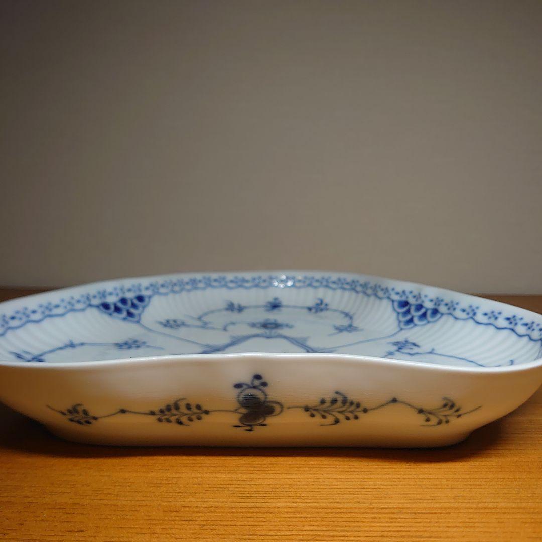 ロイヤルコペンハーゲン　ブルーフルーテッドハーフレース　三角ディッシュ