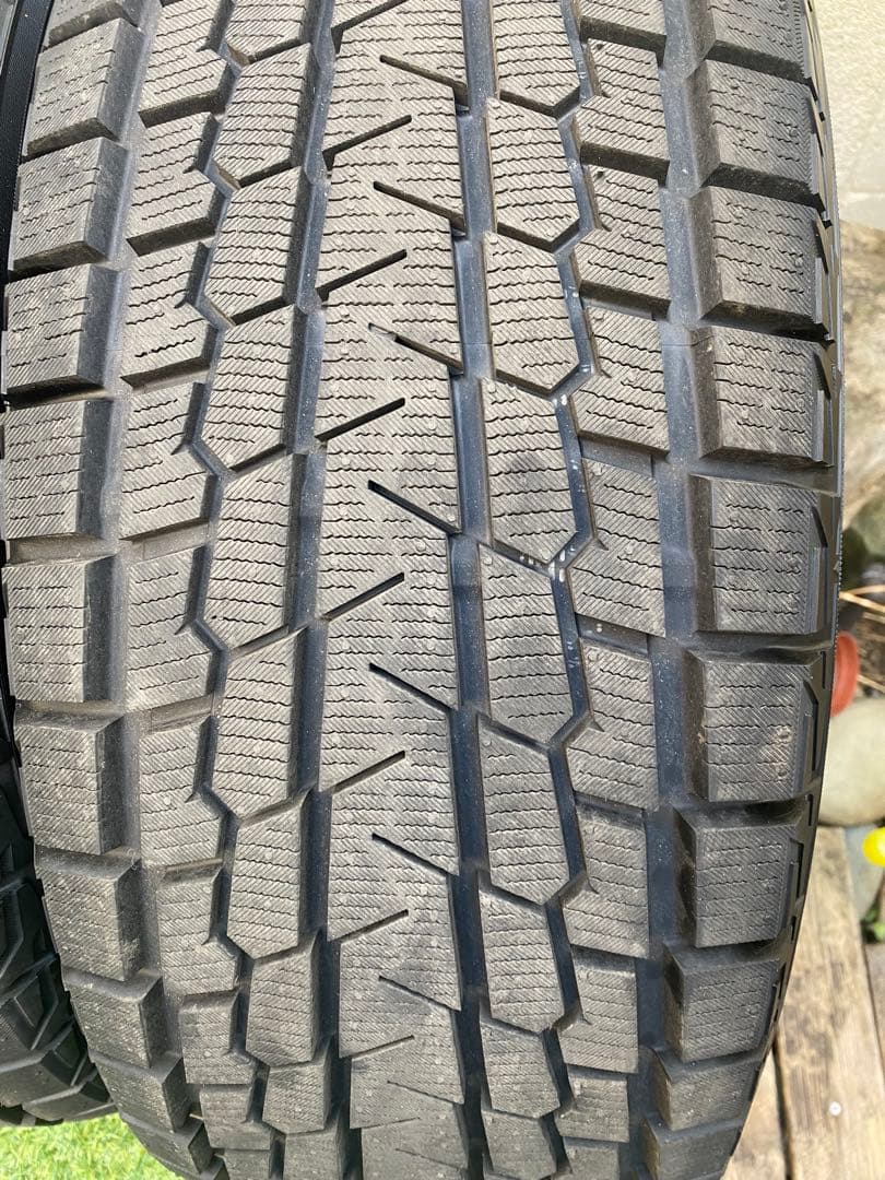 走行1000㌔！YOKOHAMA 265/65R18 ICEGUARD