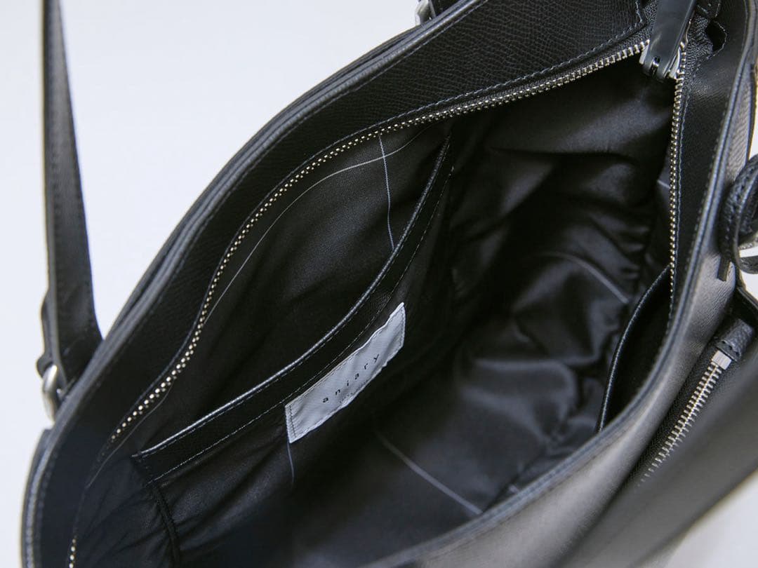 新品⬛︎aniary⬛︎レザートートバッグ⬛︎キーリング⬛︎ブラック⬛︎ビジネス⬛︎底鋲