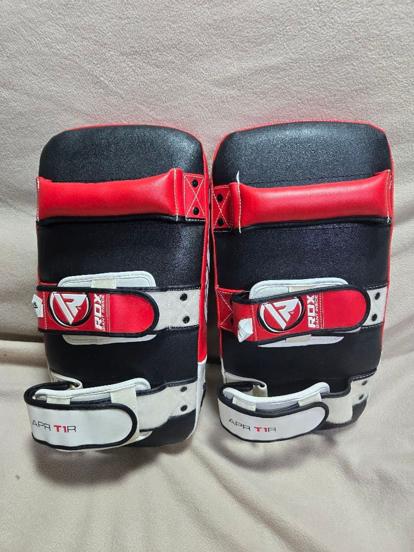 RDX パンチングミット 黒/赤