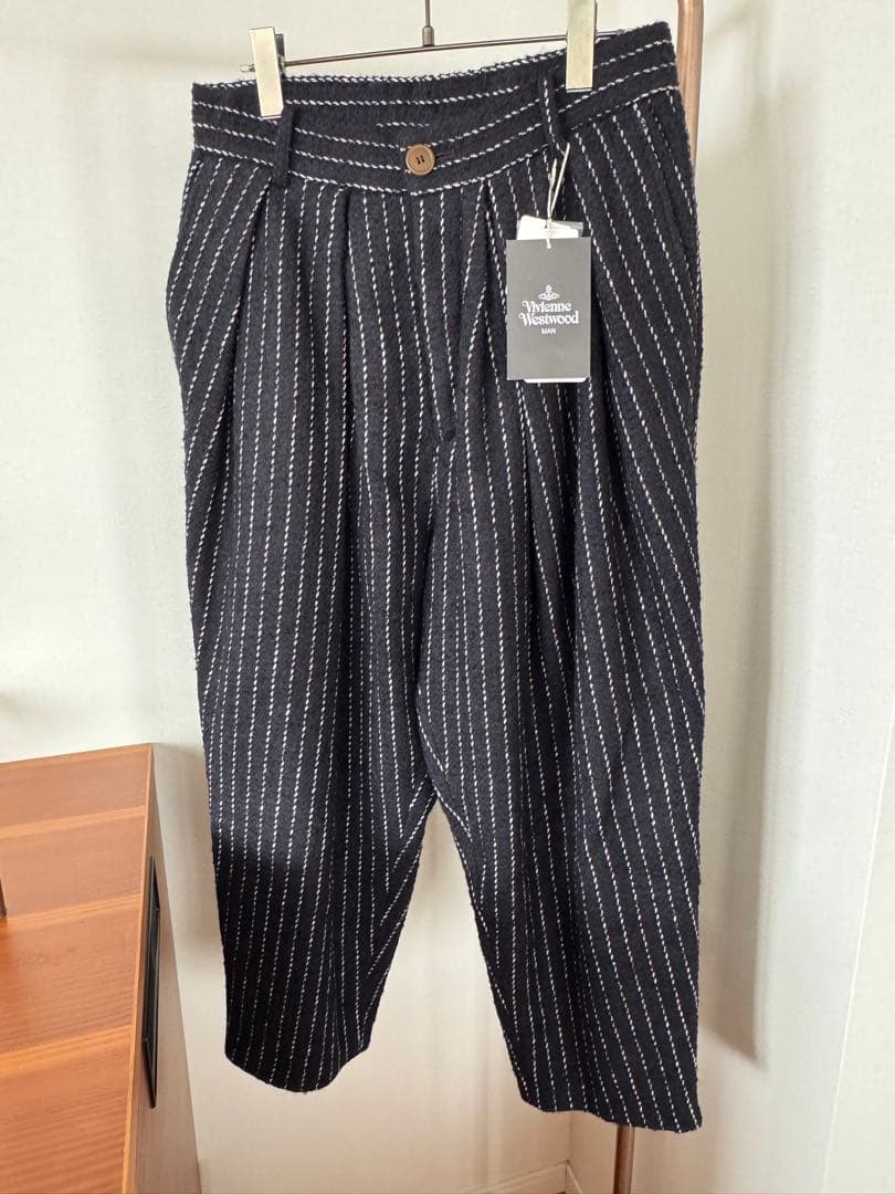 ※お取引中です正規品新品未使用タグ付✴︎Vivienneクラシックツイードパンツ