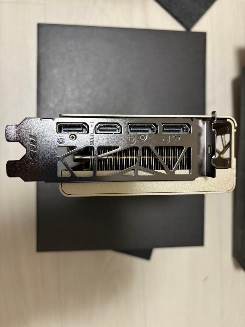 グラフィックボード・グラボ・ビデオカード MSI Radeon RX 5700 XT EVOKE OC