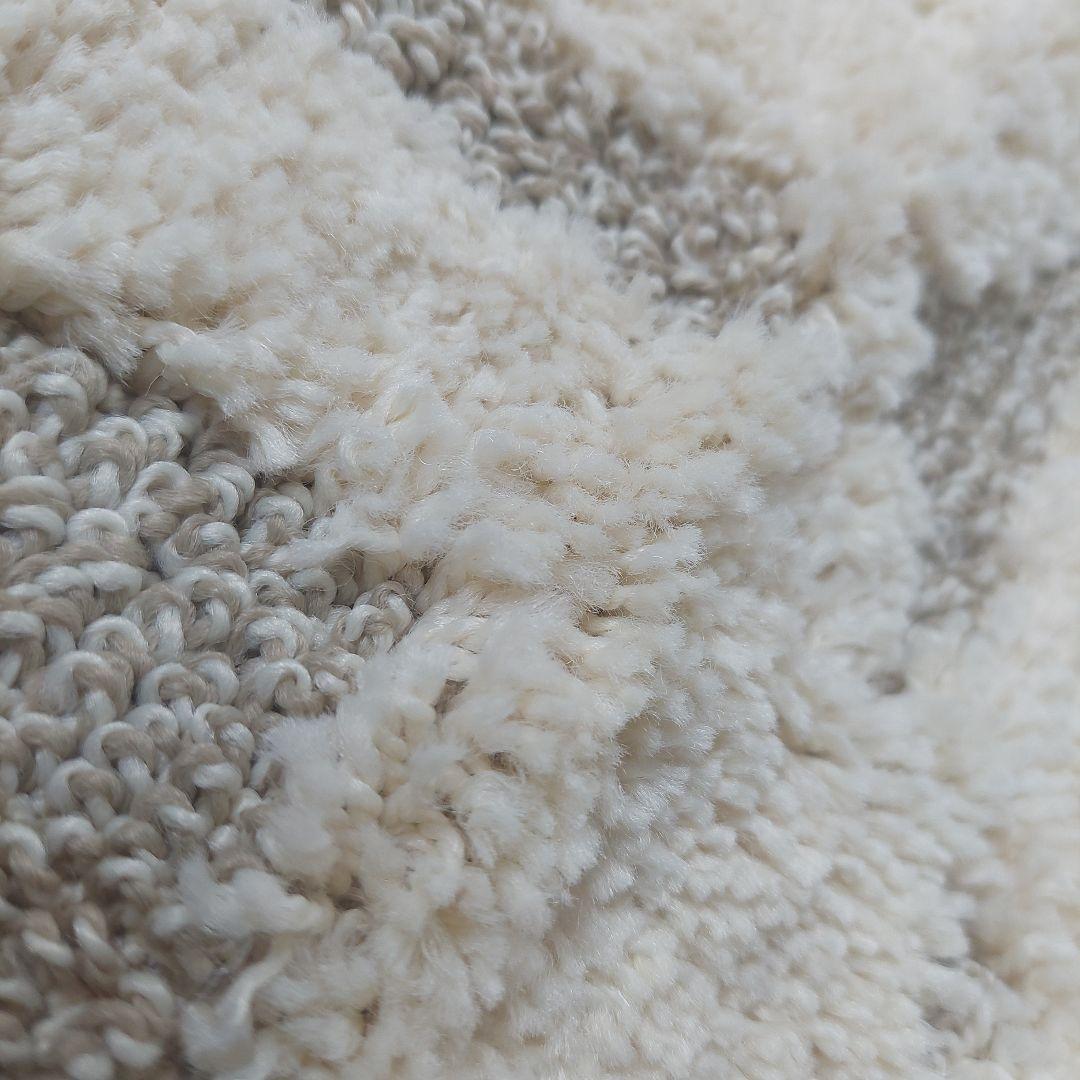 ﻿未使用 ダマスク柄じゅうたんアラベスク柄 ラグマット