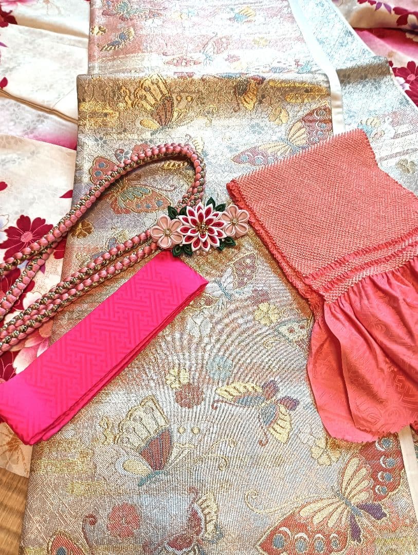 振袖フルセット　未着用　現代柄　深い赤　花づくし　極美品　丈165 裄67