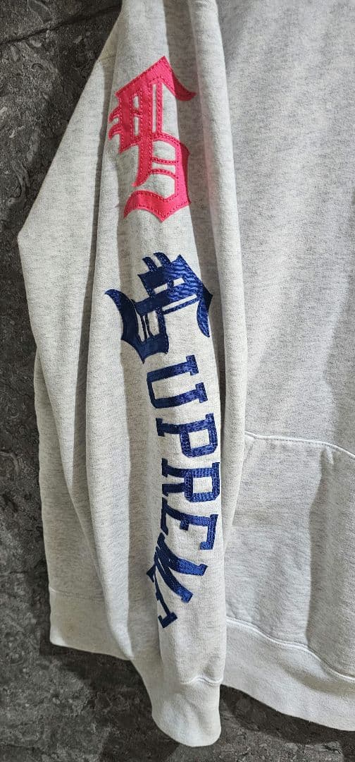 【レミントン専用】シュプリーム 21AW スウェットプルオーバーパーカー刺繍