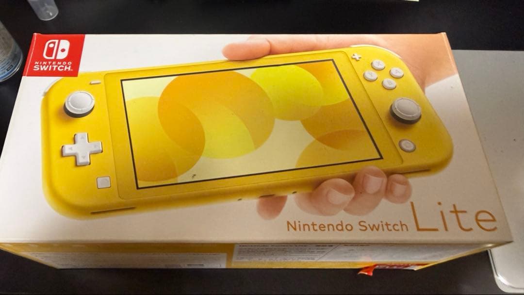 Nintendo Switch Liteイエロー